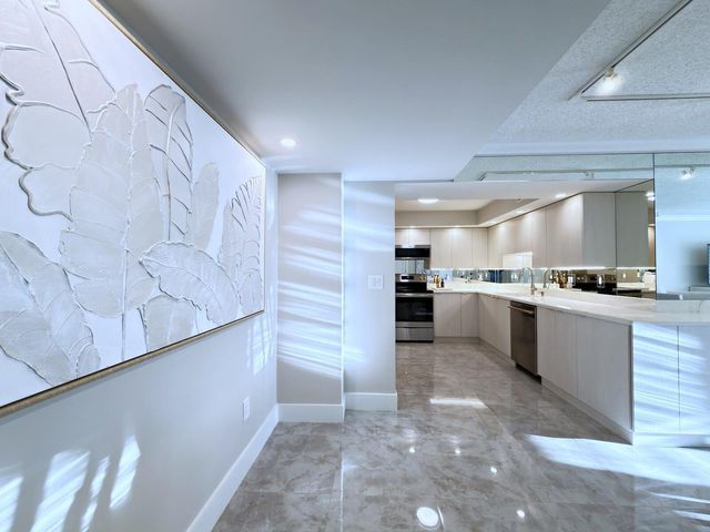 3546 S Ocean Boulevard 316, South Palm Beach, FL 33480