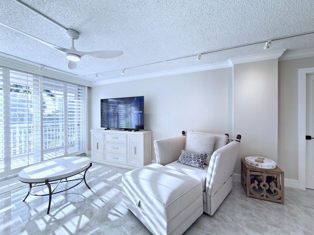 3546 S Ocean Boulevard 316, South Palm Beach, FL 33480