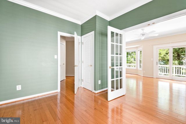 2202 SARAH WOODS CT, Vienna, VA 22182