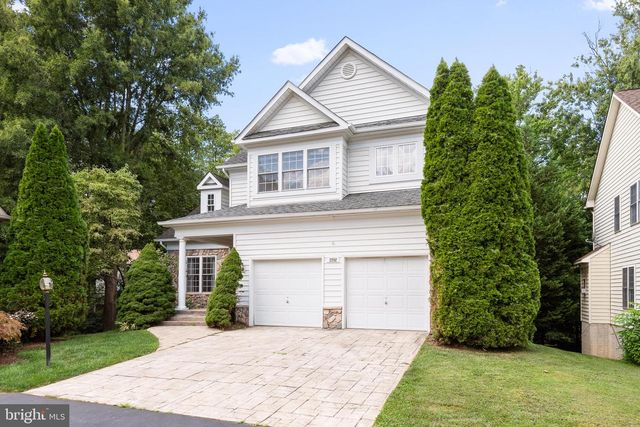 2202 SARAH WOODS CT, Vienna, VA 22182