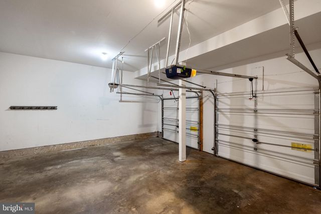 2202 SARAH WOODS CT, Vienna, VA 22182