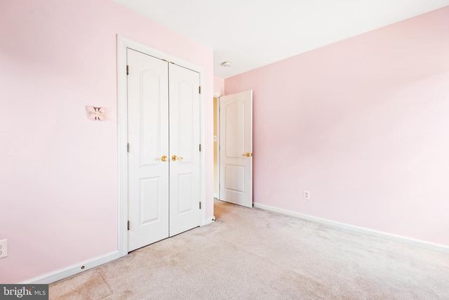 2202 SARAH WOODS CT, Vienna, VA 22182