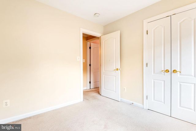 2202 SARAH WOODS CT, Vienna, VA 22182
