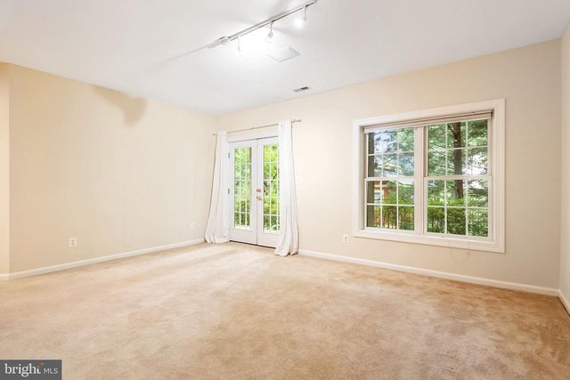 2202 SARAH WOODS CT, Vienna, VA 22182
