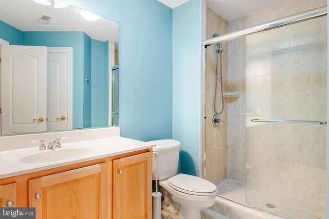 2202 SARAH WOODS CT, Vienna, VA 22182