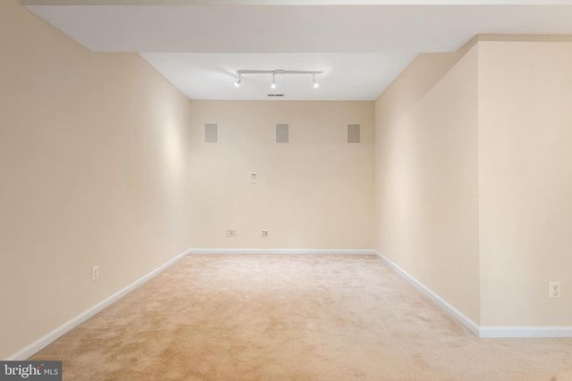 2202 SARAH WOODS CT, Vienna, VA 22182