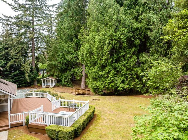 703 245th Place NE, Sammamish, WA 98074