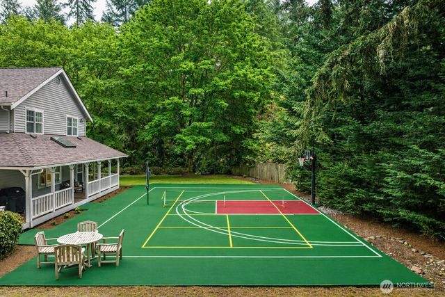703 245th Place NE, Sammamish, WA 98074