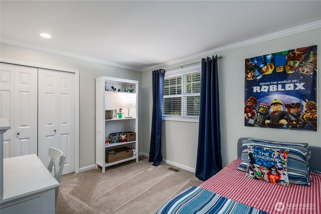 703 245th Place NE, Sammamish, WA 98074