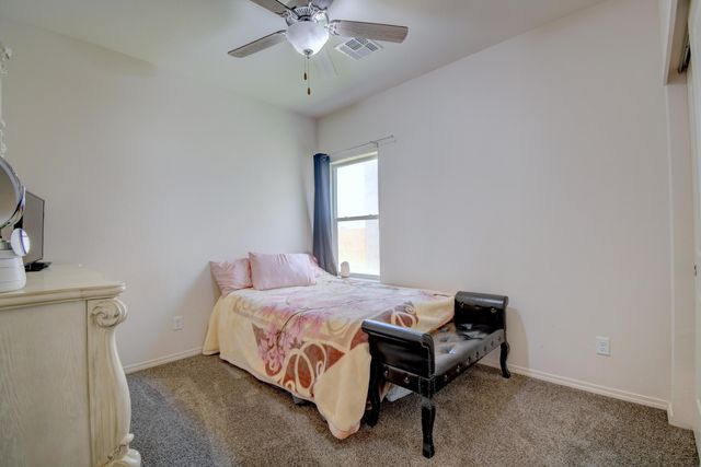 1330 Tierra Verde Loop NW, Los Lunas, NM 87031