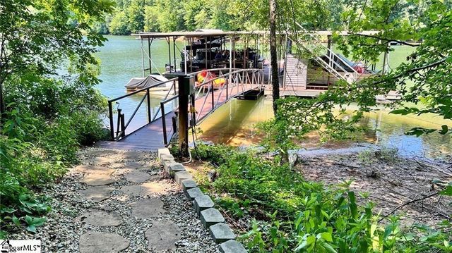 223 Brookside Drive, Westminster, SC 29693