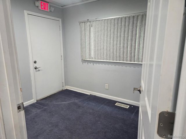 24306 Eureka Road, Taylor, MI 48180