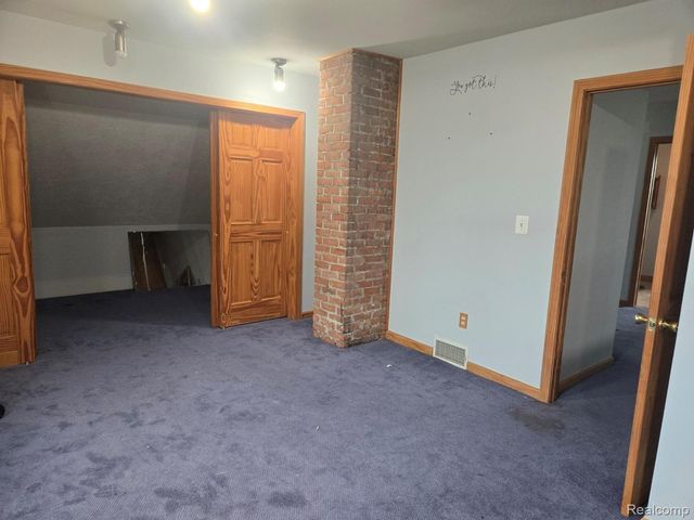 24306 Eureka Road, Taylor, MI 48180