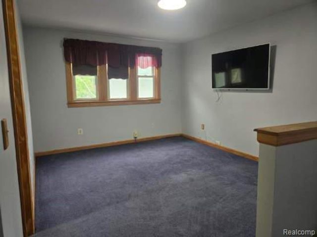 24306 Eureka Road, Taylor, MI 48180
