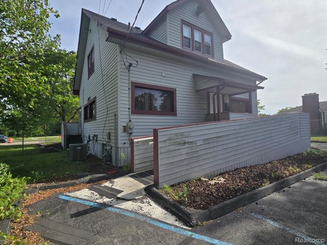 24306 Eureka Road, Taylor, MI 48180