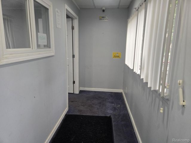 24306 Eureka Road, Taylor, MI 48180