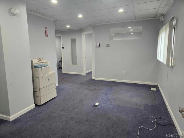 24306 Eureka Road, Taylor, MI 48180