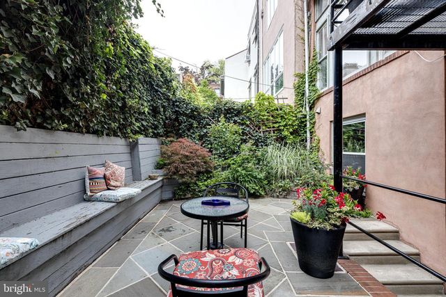 114 BAINBRIDGE ST, Philadelphia, PA 19147