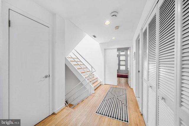 114 BAINBRIDGE ST, Philadelphia, PA 19147