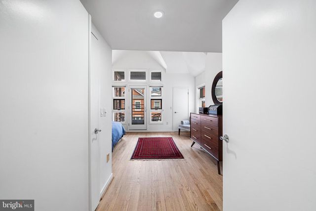 114 BAINBRIDGE ST, Philadelphia, PA 19147