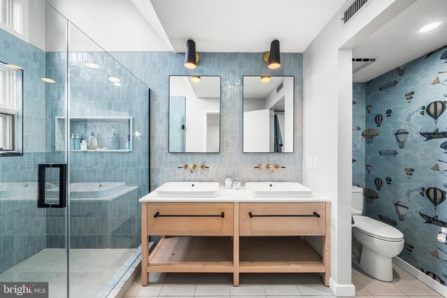 114 BAINBRIDGE ST, Philadelphia, PA 19147