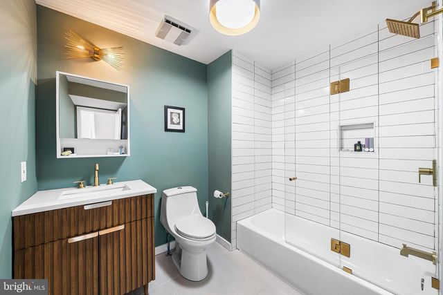 114 BAINBRIDGE ST, Philadelphia, PA 19147