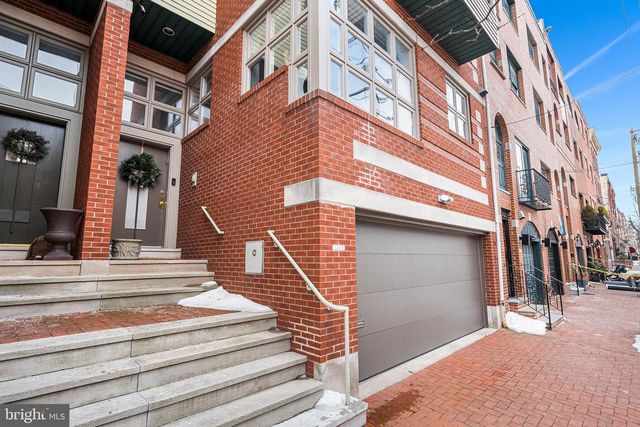 114 BAINBRIDGE ST, Philadelphia, PA 19147