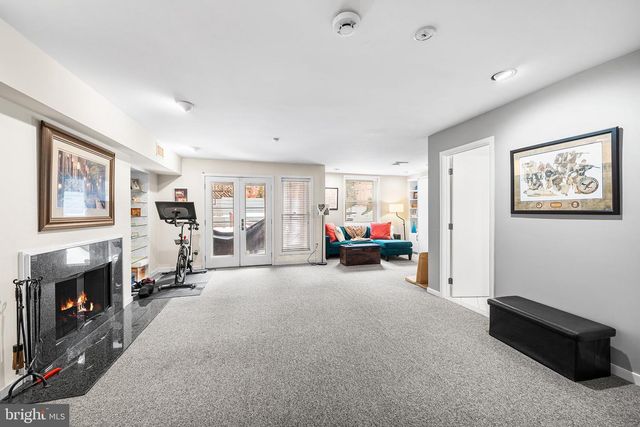 114 BAINBRIDGE ST, Philadelphia, PA 19147