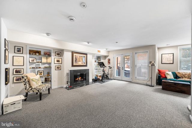 114 BAINBRIDGE ST, Philadelphia, PA 19147