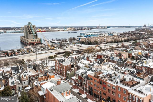 114 BAINBRIDGE ST, Philadelphia, PA 19147