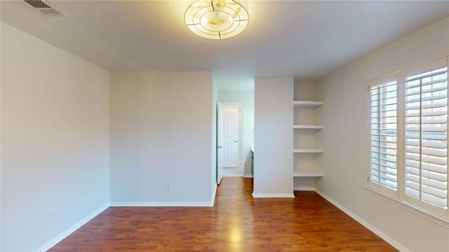 7206 Forestwind Court, Arlington, TX 76001