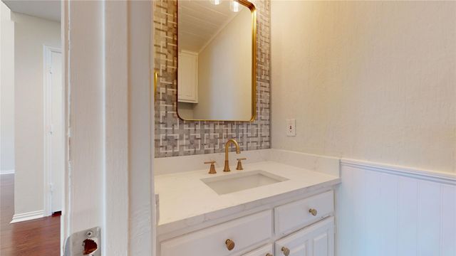 7206 Forestwind Court, Arlington, TX 76001