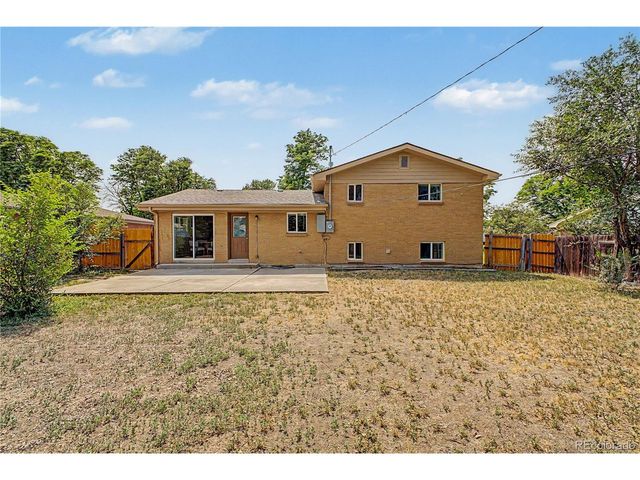 328 Troy St, Aurora, CO 80011