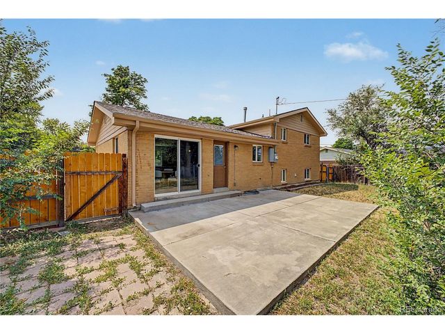 328 Troy St, Aurora, CO 80011
