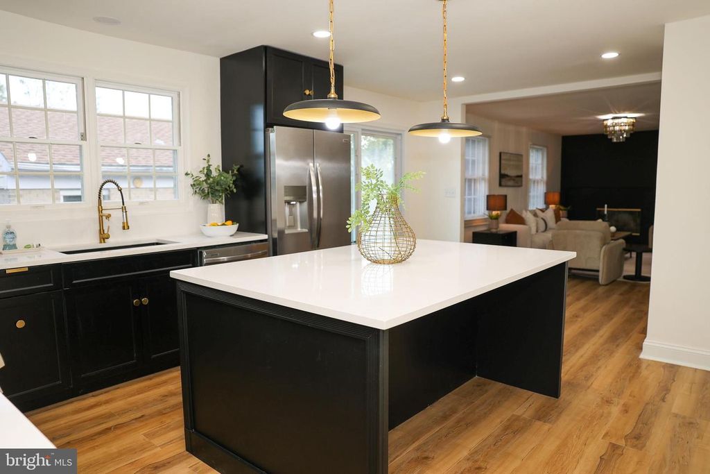 1503 WOODCLIFF AVE, Catonsville, MD 21228