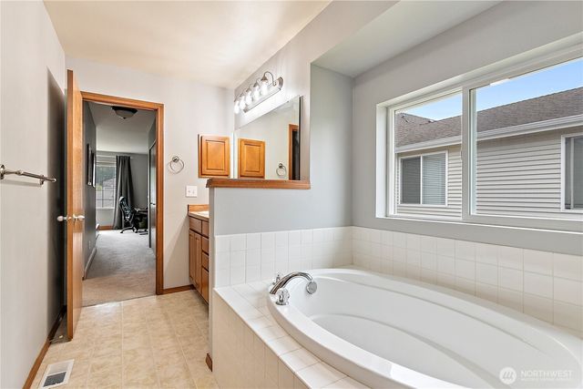 28117 239th Place SE, Maple Valley, WA 98038