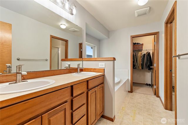 28117 239th Place SE, Maple Valley, WA 98038