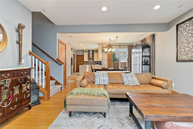 28117 239th Place SE, Maple Valley, WA 98038