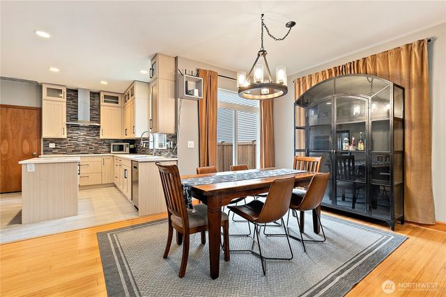28117 239th Place SE, Maple Valley, WA 98038
