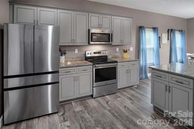 122 Windstone Drive, Troutman, NC 28166