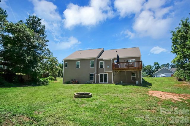 122 Windstone Drive, Troutman, NC 28166