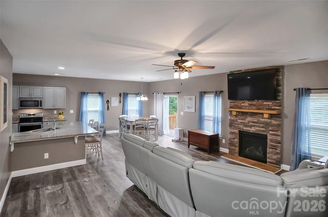 122 Windstone Drive, Troutman, NC 28166