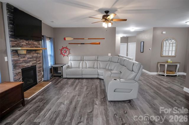122 Windstone Drive, Troutman, NC 28166