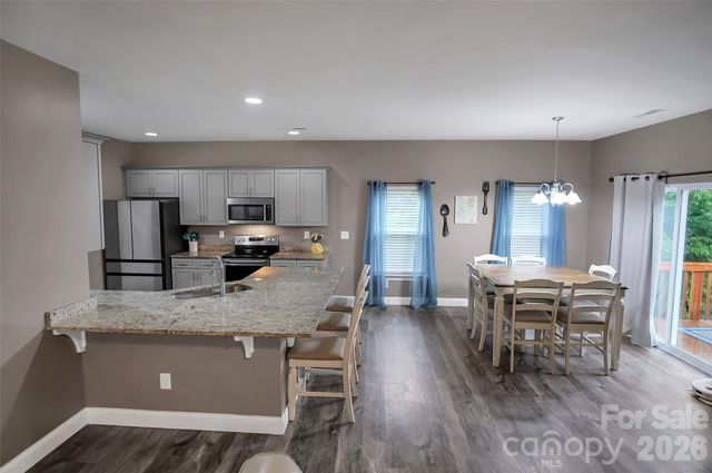 122 Windstone Drive, Troutman, NC 28166