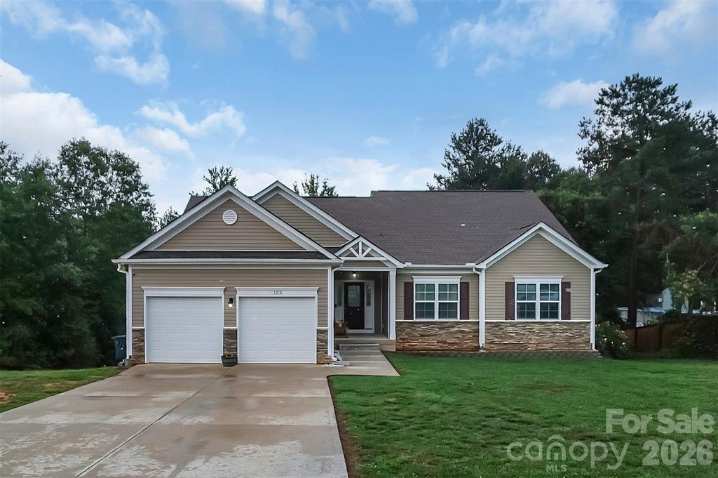 122 Windstone Drive, Troutman, NC 28166