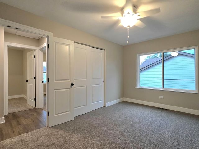 7665 W Sterling Drive, Frankfort, IL 60423