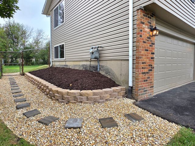 7665 W Sterling Drive, Frankfort, IL 60423
