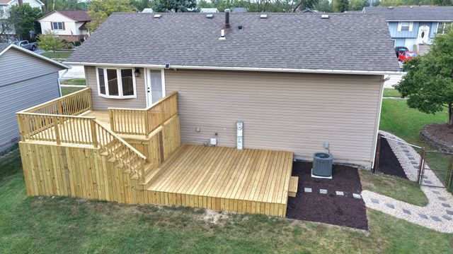 7665 W Sterling Drive, Frankfort, IL 60423