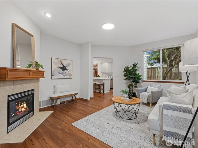 20307 11th Avenue W, Lynnwood, WA 98036