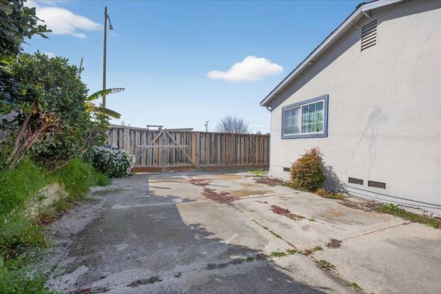 1948 Daytona Dr, San Jose, CA 95122